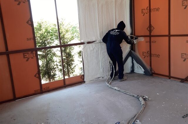 Sprey Poliüretan Köpük